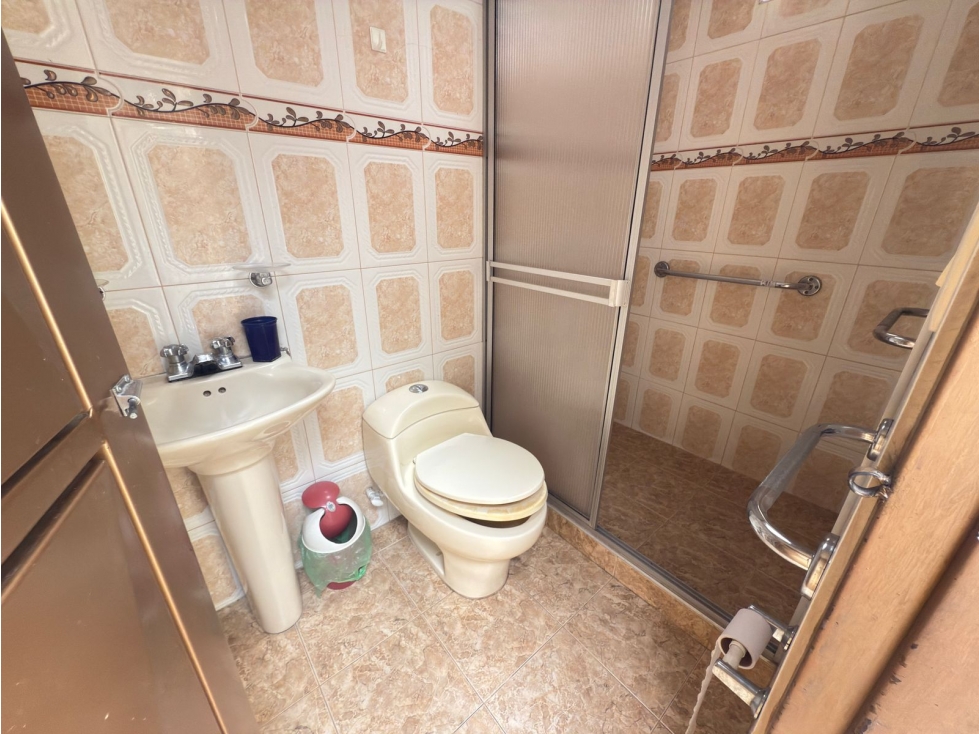 VENTA CASA CON RENTA VILLAMARIA — foto 4