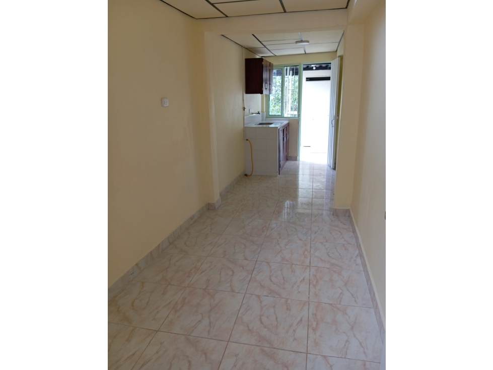 VENTA CASA CON RENTA CHINCHINA