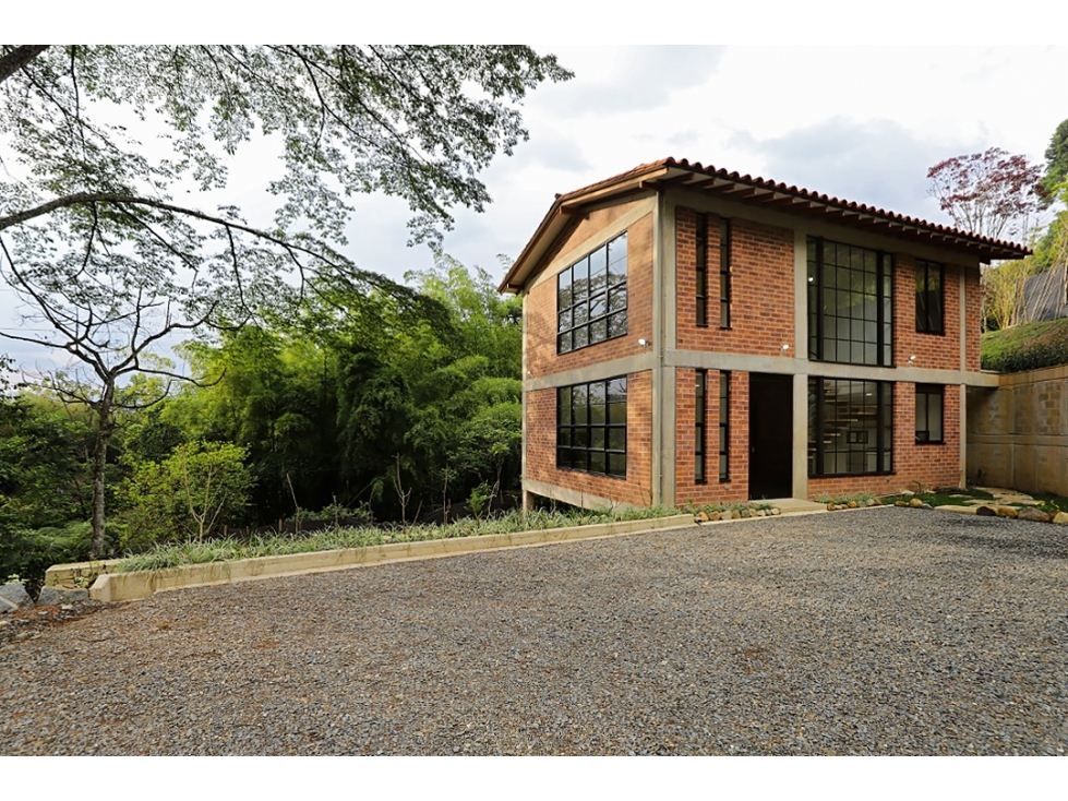 casa en venta nueva sector escobero parte baja