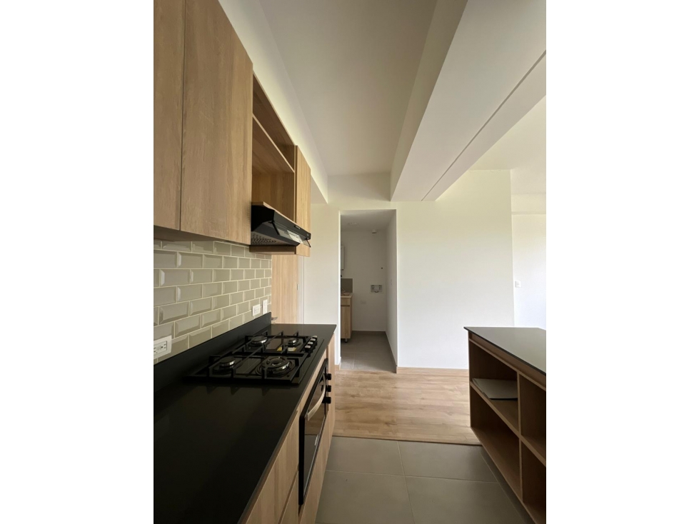 Apartaestudio, disponible para renta tradicional, en el Retiro. — foto 3