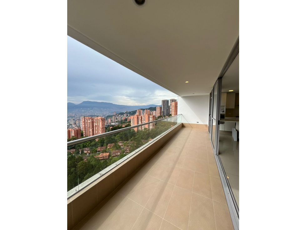 Apartamento para Arriendo en la Calera, Poblado el Tesoro. — foto 2