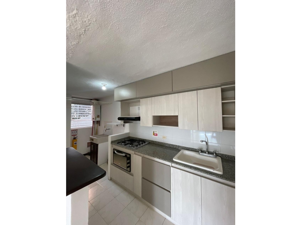 Apartamento Renta tradicional, parte baja Loma del Chocho, Envigado. — foto 2