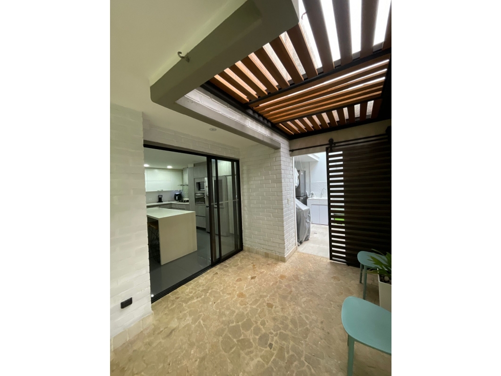 Casa disponible para Arriendo Amoblado. Poblado sector Los Naranjos. — foto 5