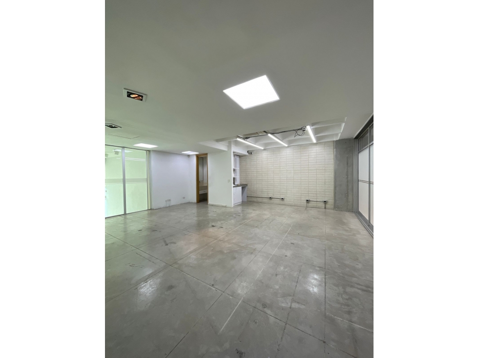 Oficina disponible para arriendo tradicional en Poblado, las Astorga