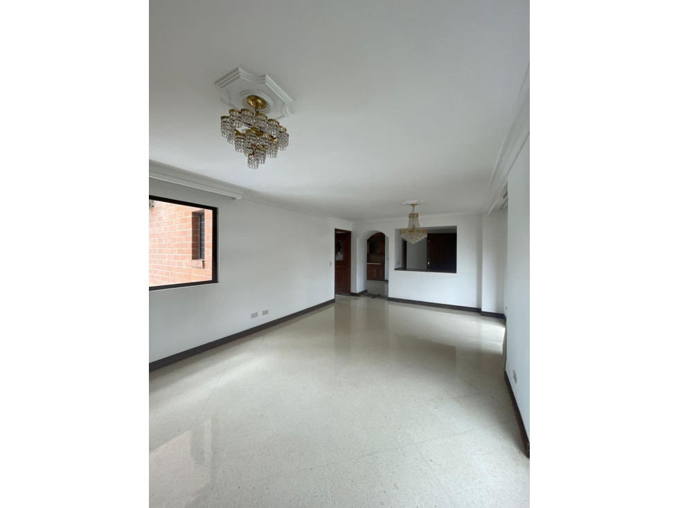 Apartamento, disponible para Renta tradicional. Laureles Estadio.
