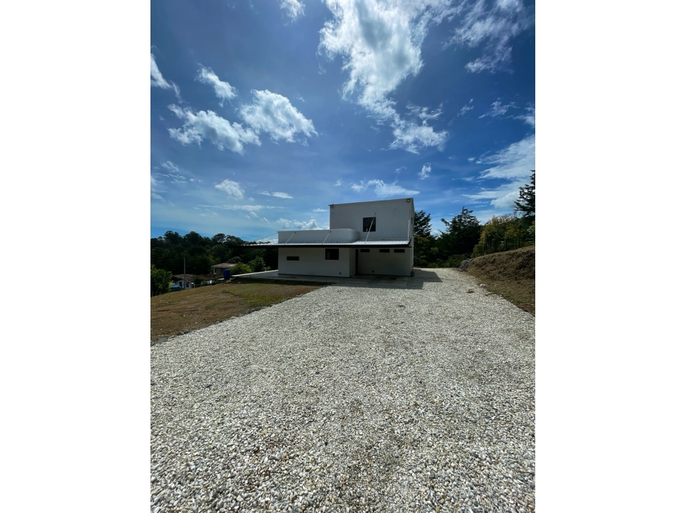 Casa para Arriendo tradicional Llanogrande La Ceja, Pontezuela. - 1