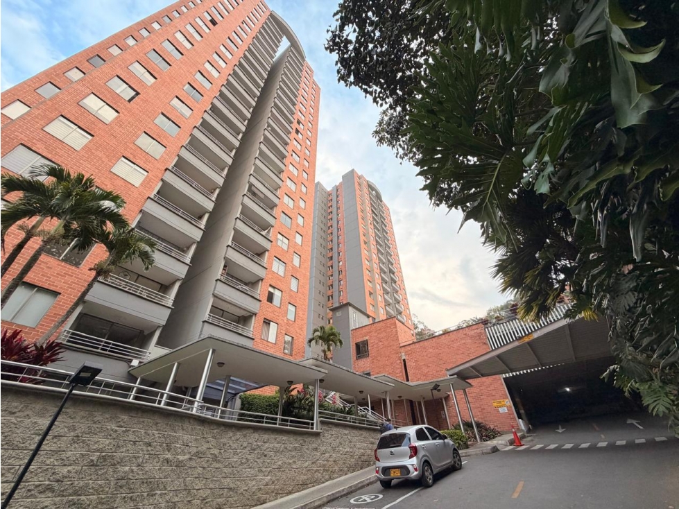 VENTA APARTAMENTO EN EL POBLADO TRANSVERSAL INFERIOR