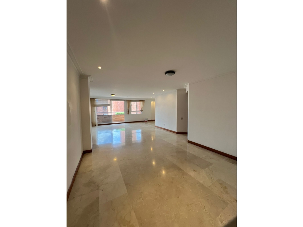 Apartamento disponible para Renta, Laureles.
