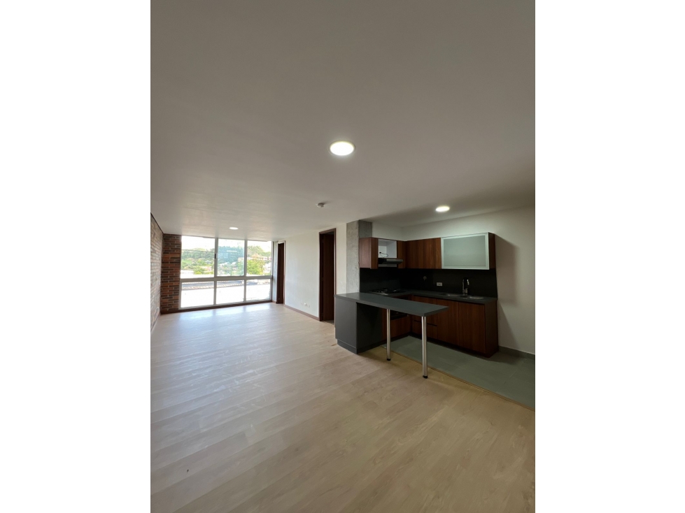 Apartaestudio disponible para Renta, ubicado en el Retiro.