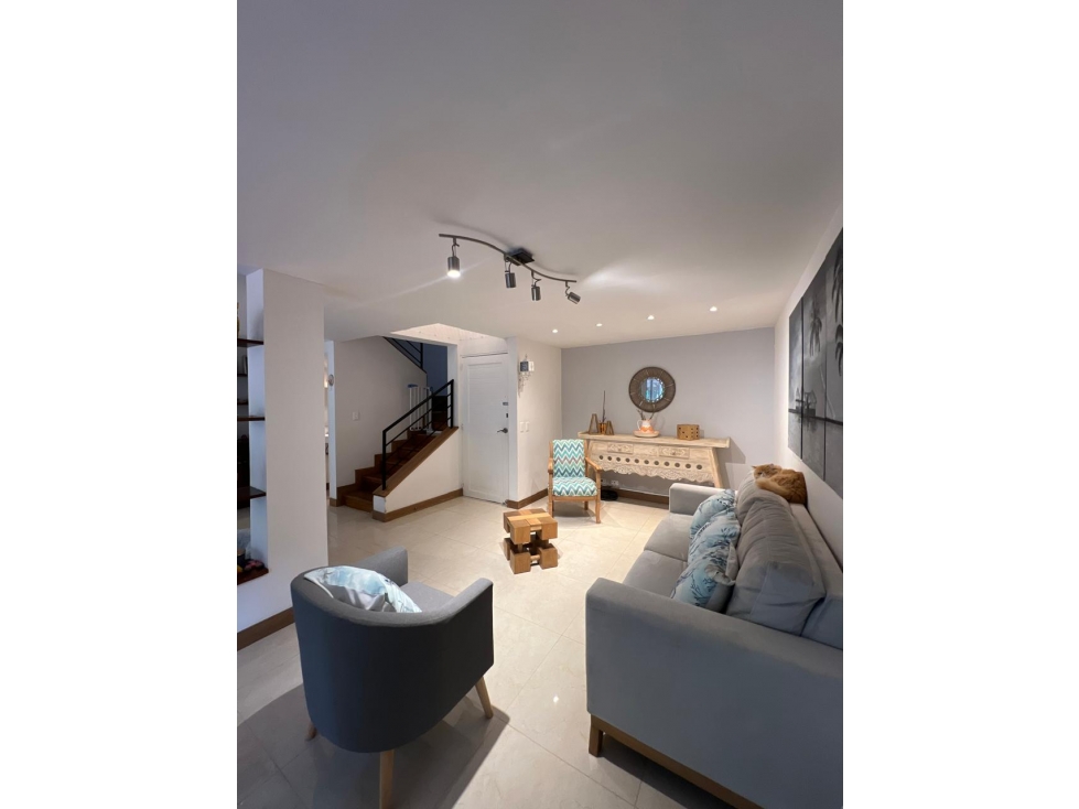 Casa disponible para Renta tradicional o Amoblada en el Tesoro. — foto 2