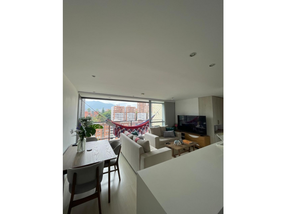 Apartamento disponible para renta Amoblado, Envigado el Esmeraldal.