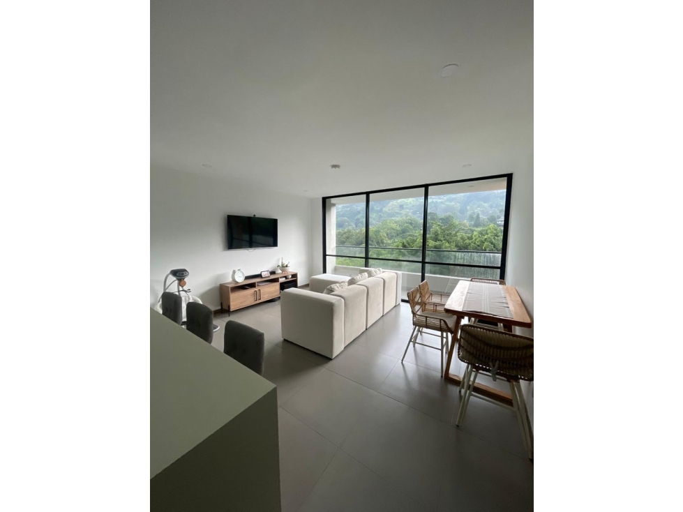 Apartamento Arriendo tradicional (sin amoblar). Envigado El Escobero.