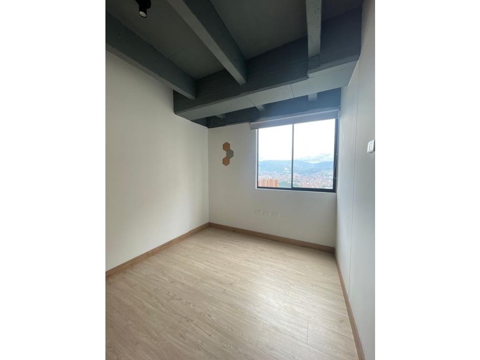 Apartamento Arriendo amoblado para estrenar, Poblado Loma del Indio. — foto 4