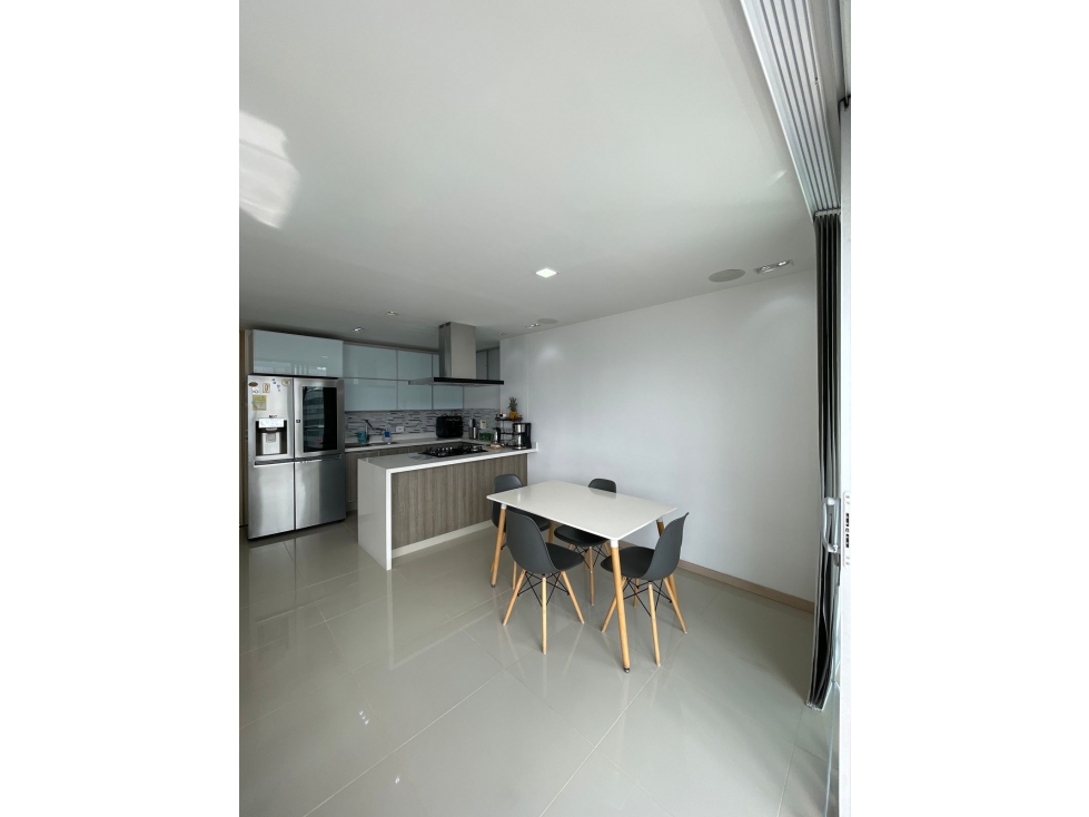 Apartamento Arriendo tradicional (sin amoblar) Loma del Indio Poblado. — foto 3