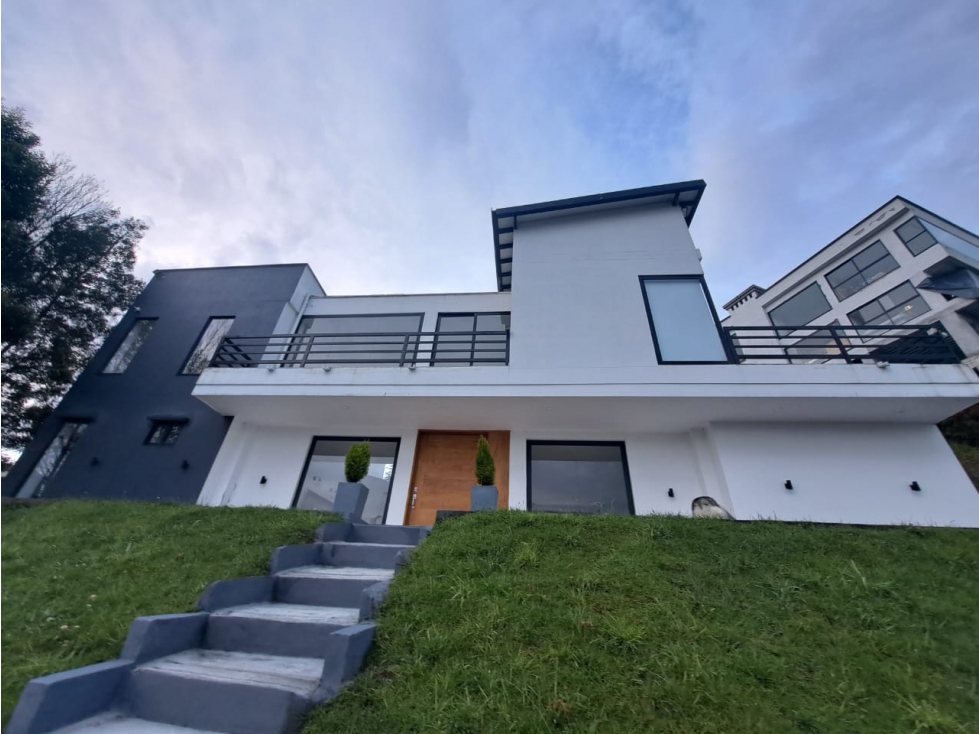 Hermosa casa en el Escobero