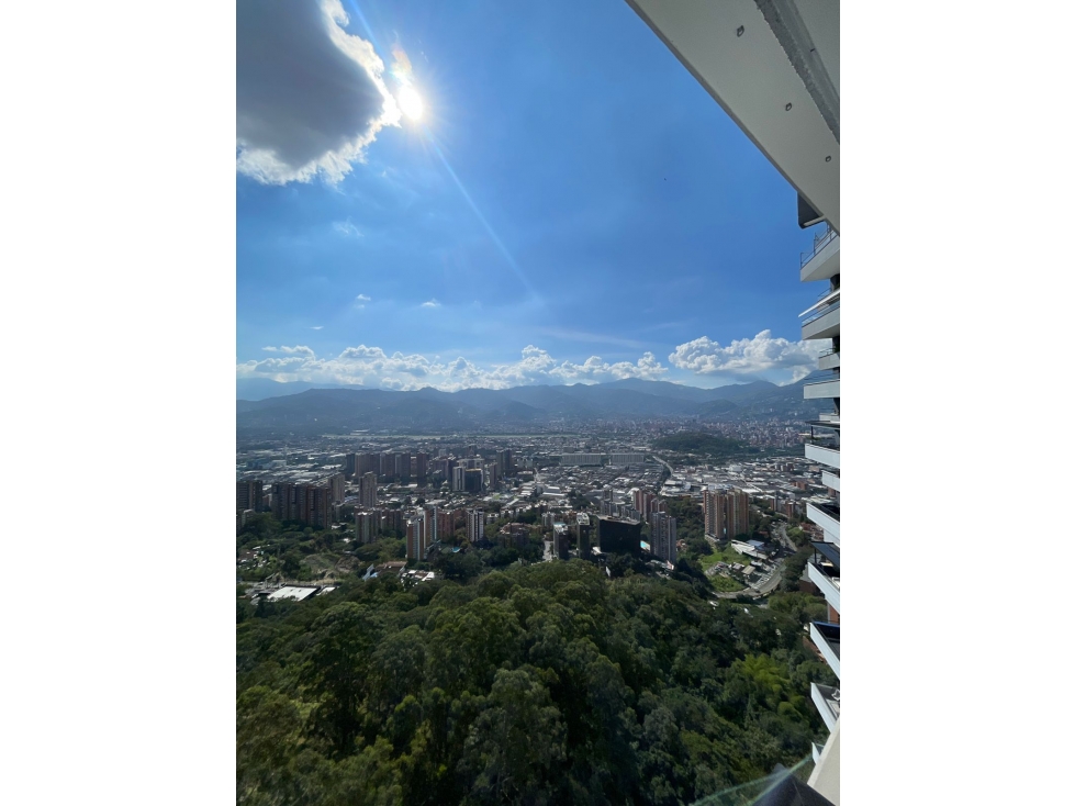 Apartamento Arriendo Amoblado. Poblado, las Palmas.