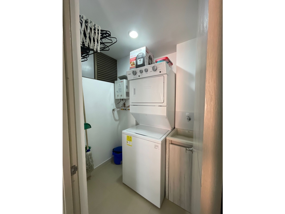 Apartamento para arriendo semi amoblado, Poblado, Las palmas — foto 5