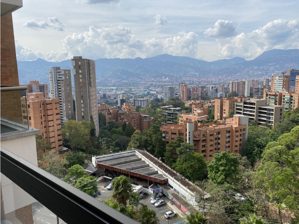 Excelente apartamento en el Poblado. Las Santas