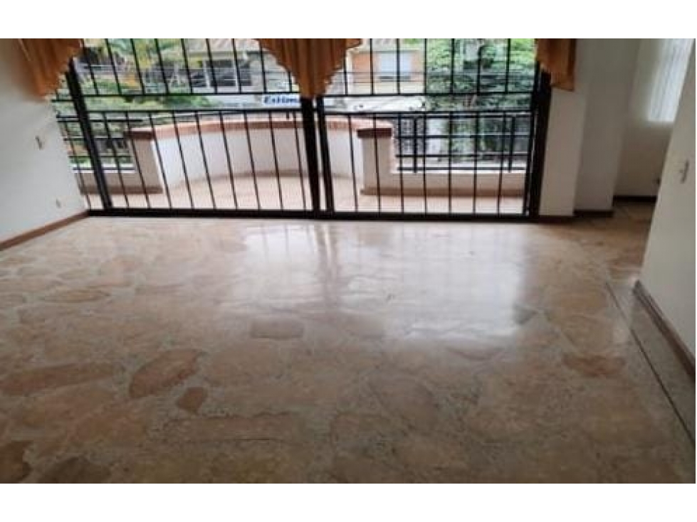 VENTA APARTAMENTO EN LAURELES MEDELLIN