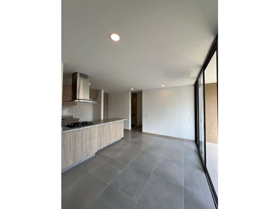 Apartamento disponible para Renta tradicional, ubicado en el Retiro. — foto 4