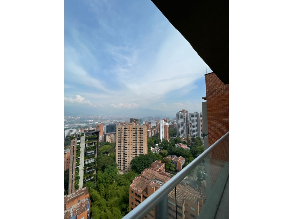 Penthouse Triplex Arriendo tradicional o semi amoblado en el Poblado. — foto 4