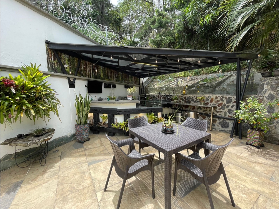 Exclusiva Casa Campestre Envigado Loma de las Brujas parte baja — foto 4