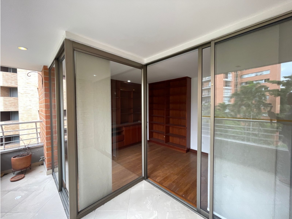Apartamento para Arriendo tradicional, Poblado sector Los Parra — foto 2