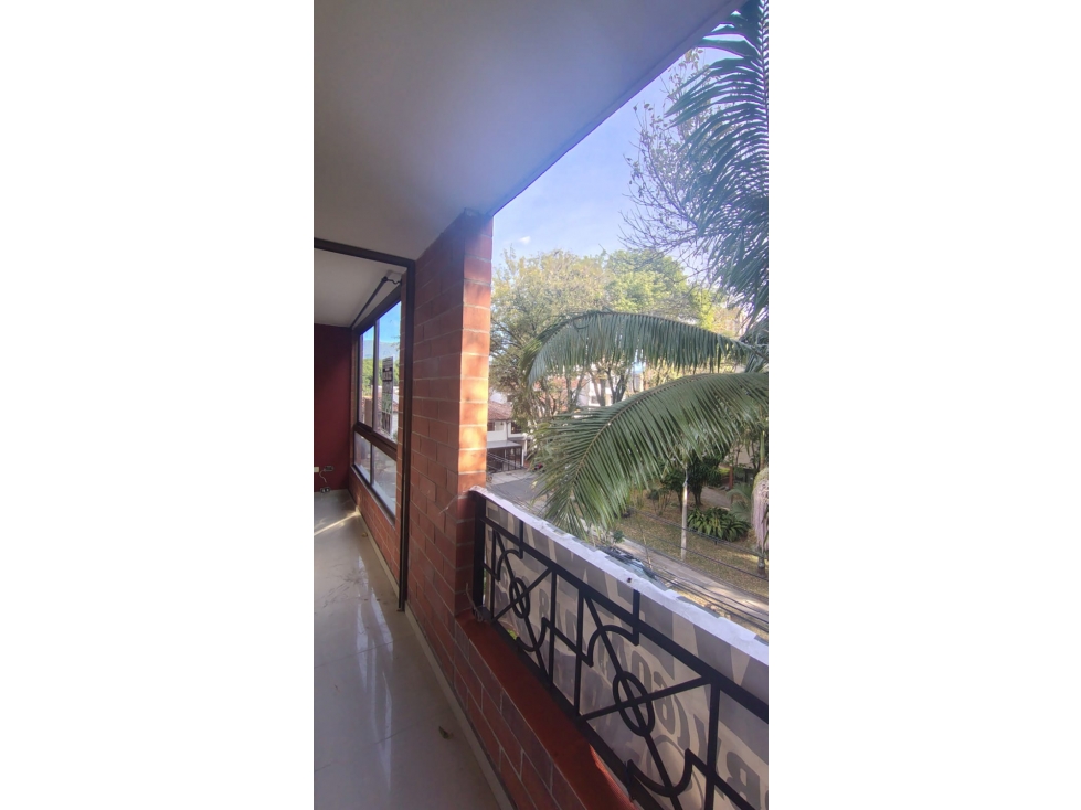 VENTA APARTAMENTO EN LOS COLORES MEDELLIN — foto 2