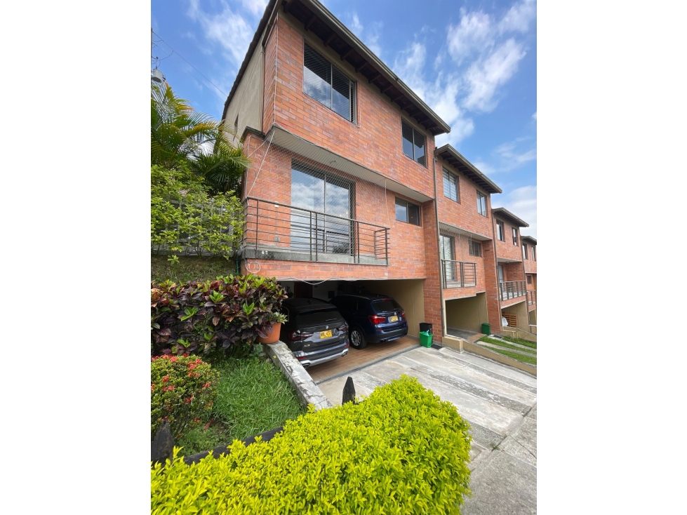Excelente casa en las Antillas
