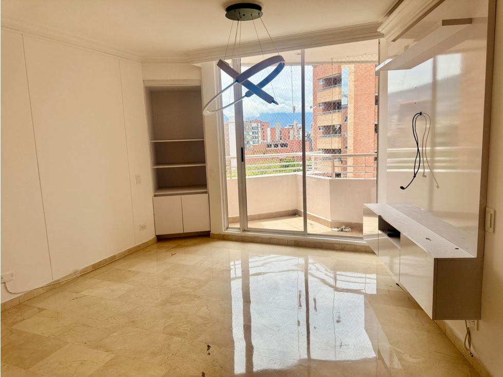 Apartamento en venta a pocos pasos del Viva Laureles