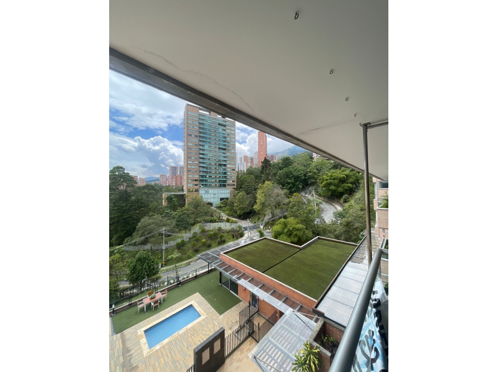 Apartamento para Arriendo tradicional. Poblado sector El Tesoro.