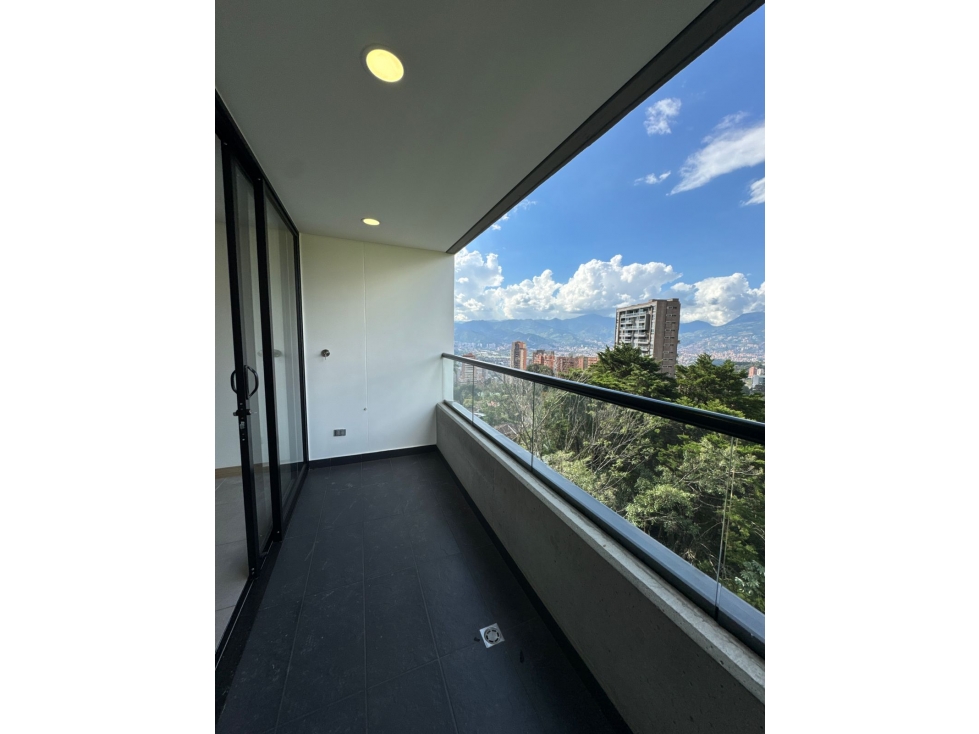 Apartamento disponible para Arriendo tradicional. Poblado La Calera