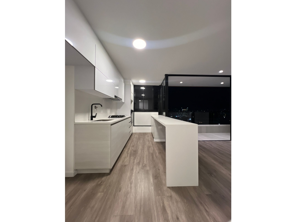 Apartamento, disponible renta tradicional Poblado Lalinde.