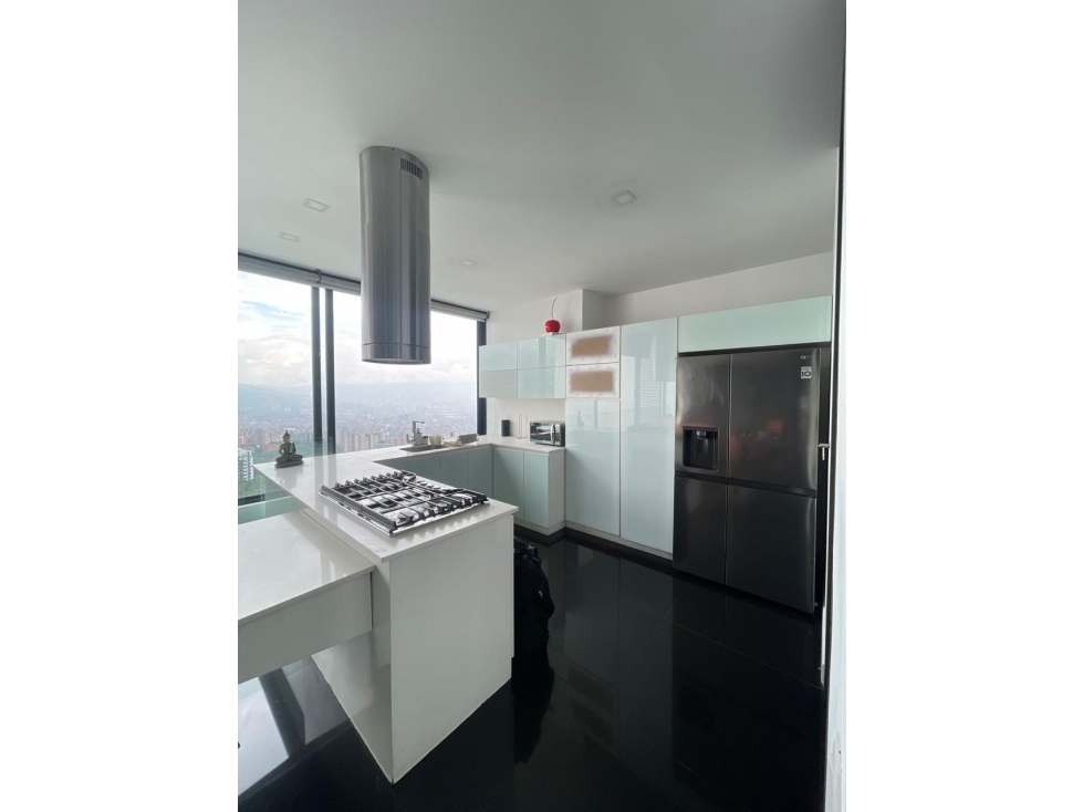 Penthouse disponible para Arriendo amoblado, Poblado sector San Lucas. — foto 4