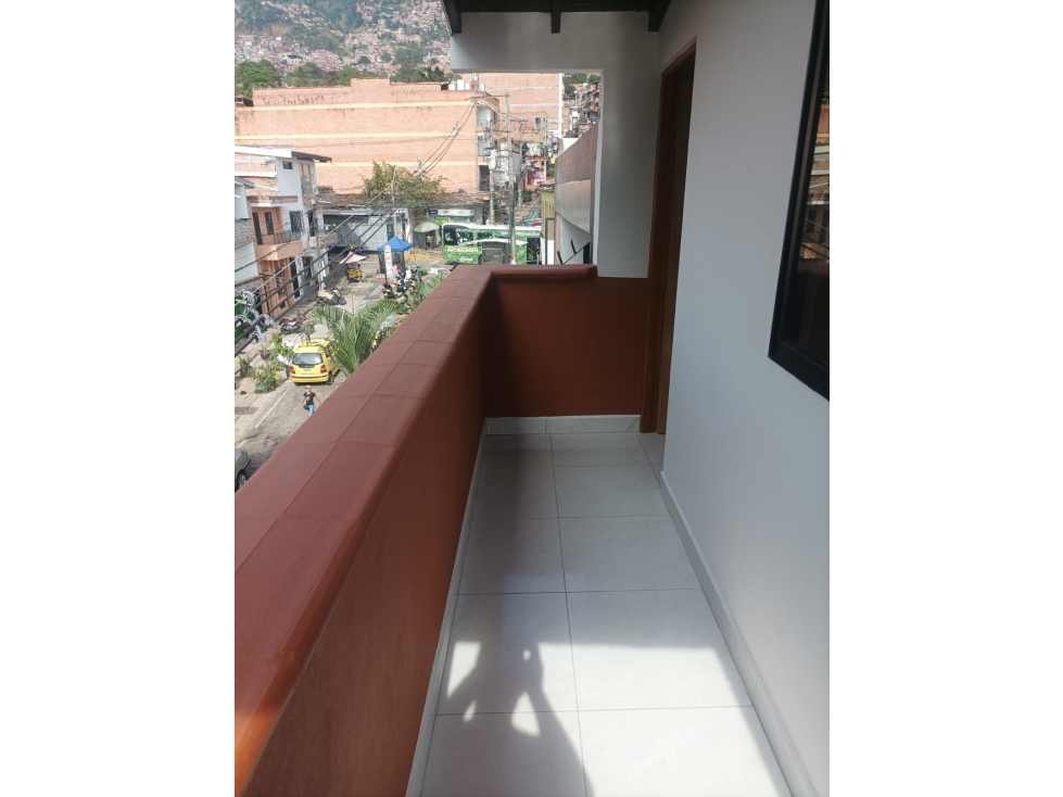Aptos en lugar estratégico en Manrique Gardel — foto 5
