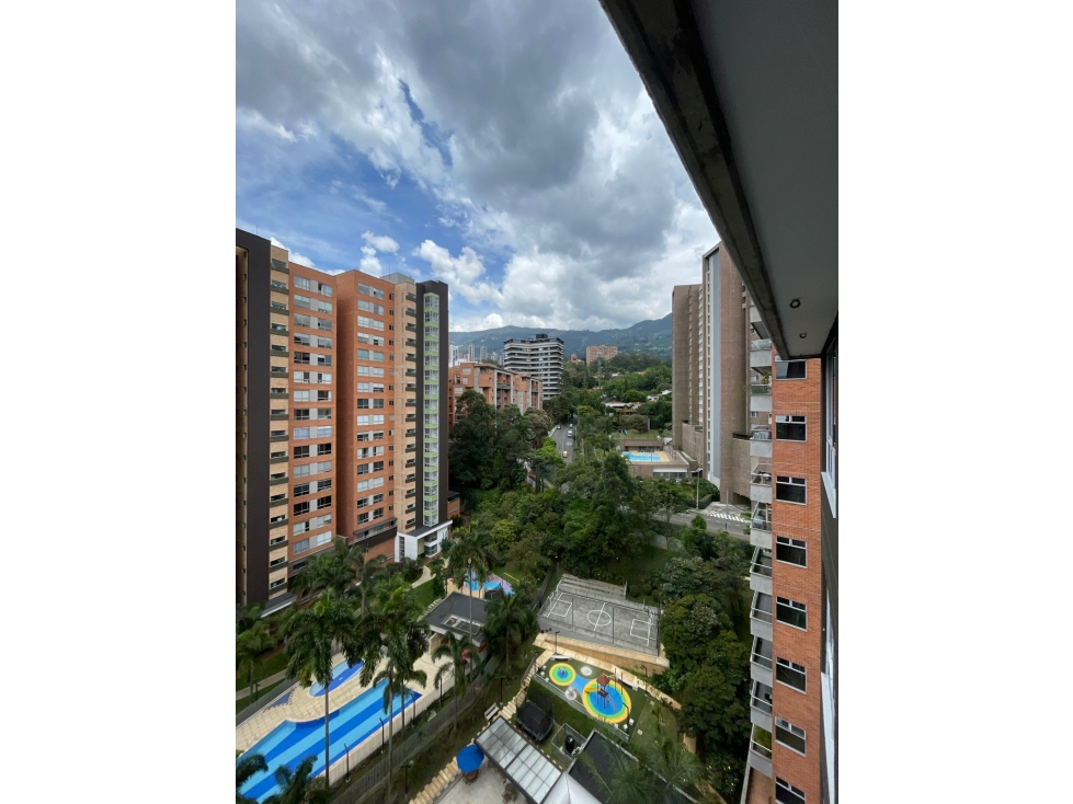 Apartamento Arriendo tradicional. Envigado, Loma Benedictinos