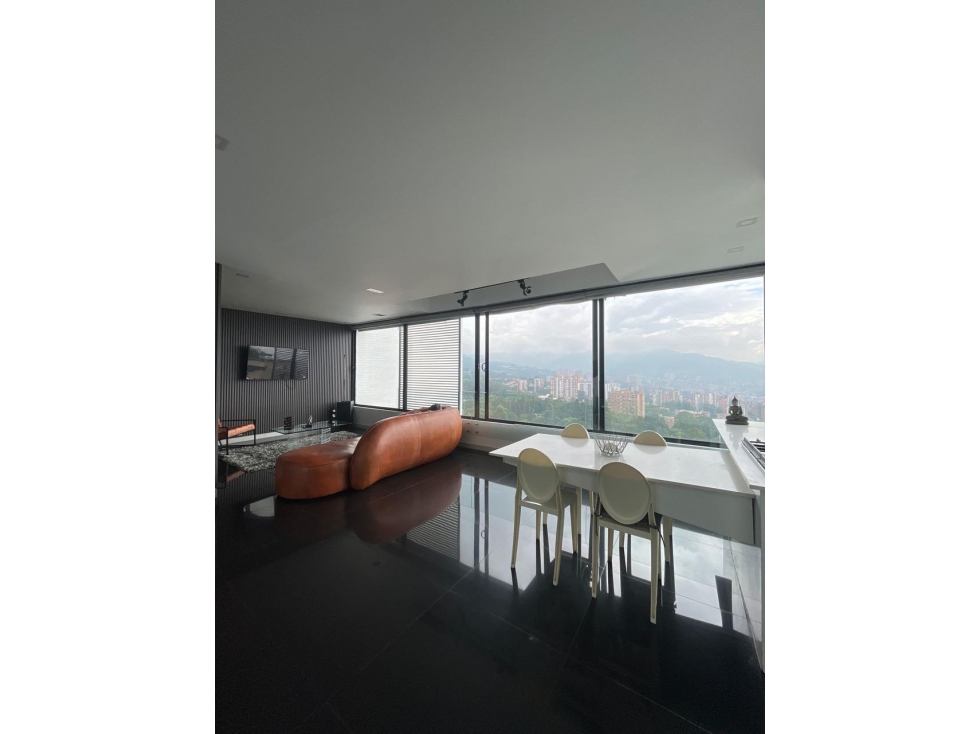 Penthouse disponible para Arriendo amoblado, Poblado sector San Lucas. — foto 2
