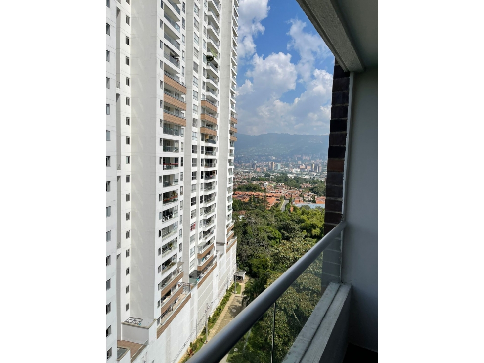Apartamento disponible para Renta Amoblado en Sabaneta.