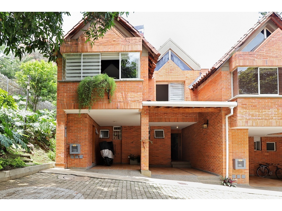 Casa en venta sector campestre Poblado