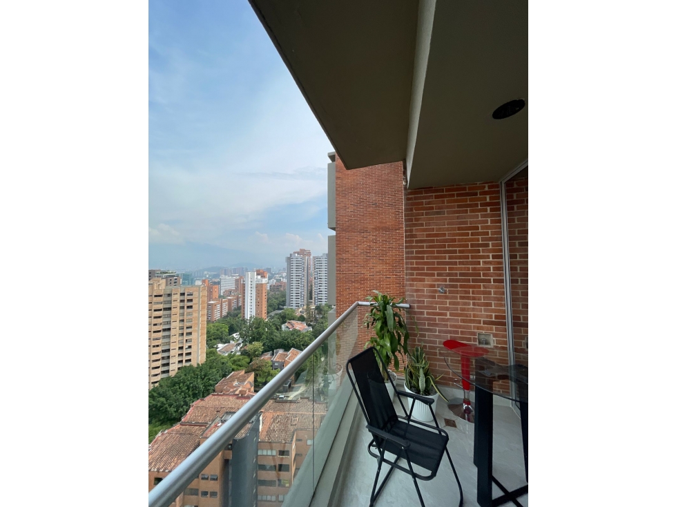 Penthouse Triplex Arriendo tradicional o semi amoblado en el Poblado. — foto 2