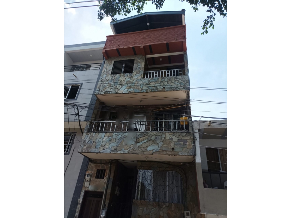 Aptos en lugar estratégico en Manrique Gardel