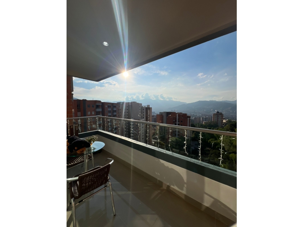 Apartamento en Renta tradicional (sin amoblar). Envigado el Esmeraldal