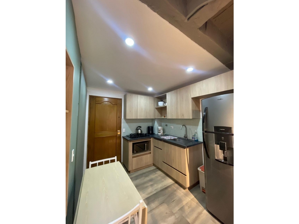 Apartaestudio un solo ambiente Renta amoblado, Laureles Santa Gema. — foto 3