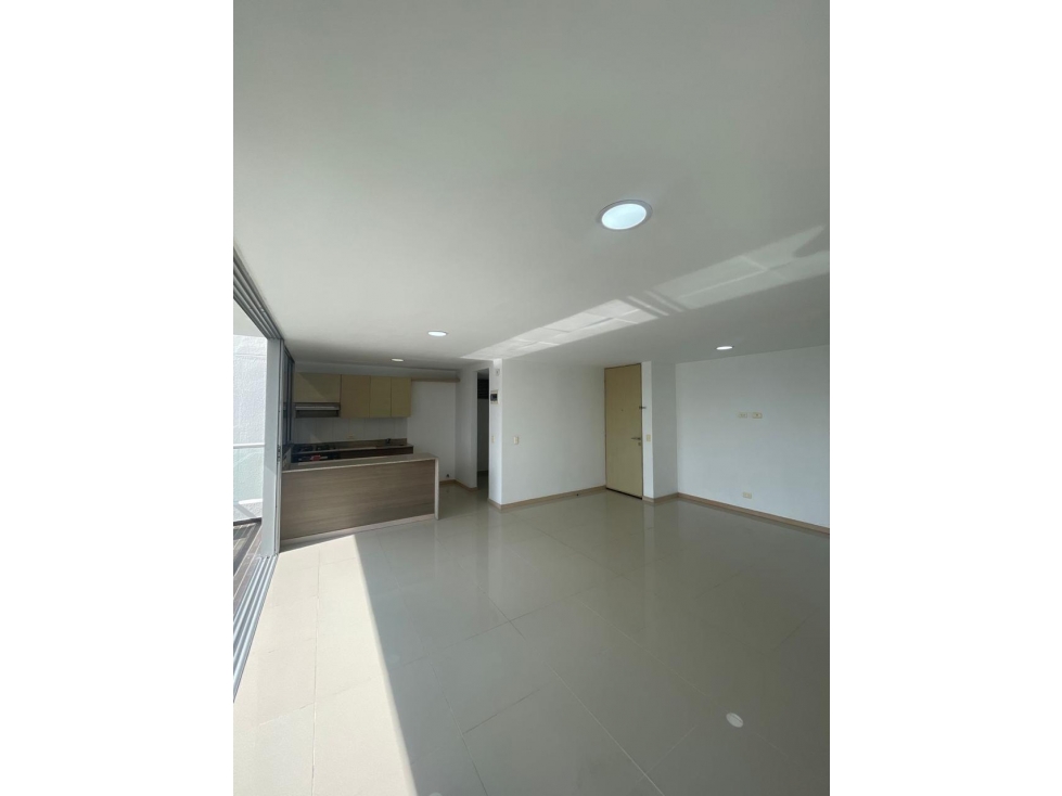 Apartamento disponible en Arriendo tradicional. Poblado Loma del Indio — foto 2