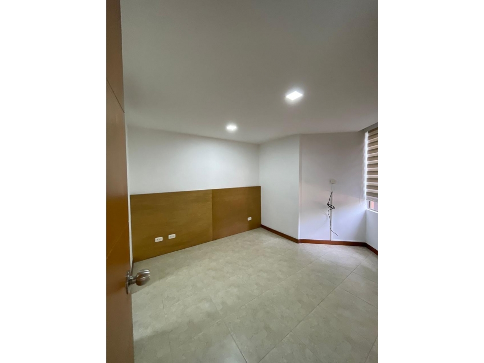 Apartamento para Arriendo tradicional, ubicado en el Poblado Castropol — foto 5