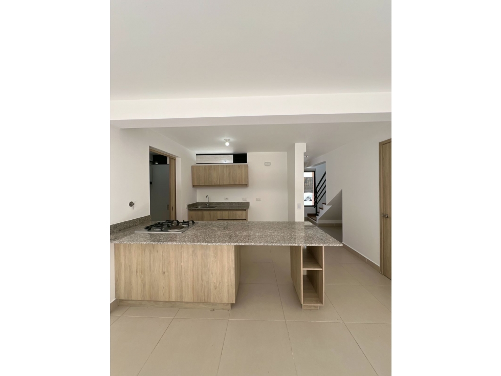 Casa disponible para Arriendo tradicional, la Ceja Sector el Viva - 2