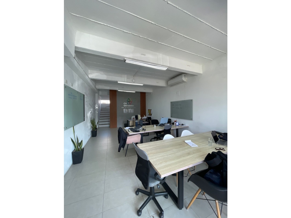Oficina Arriendo tradicional (sin amoblar) Poblado, Sector Las Palmas