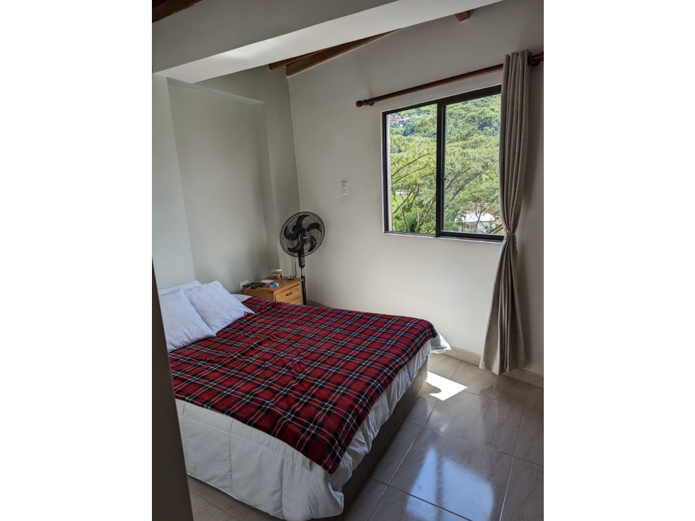 PENTHOUSE X EL EXITO DE ITAGUI — foto 4