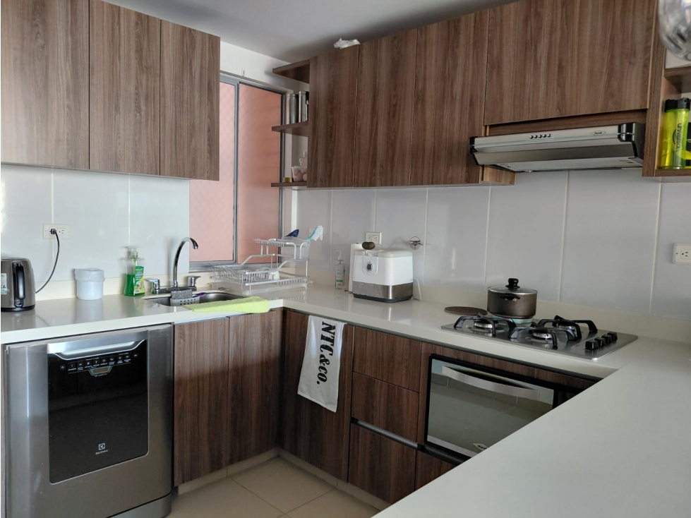ESPECTACULAR APARTAMENTO LOMA SAN JOSE PARTE BAJA SABANETA — foto 5