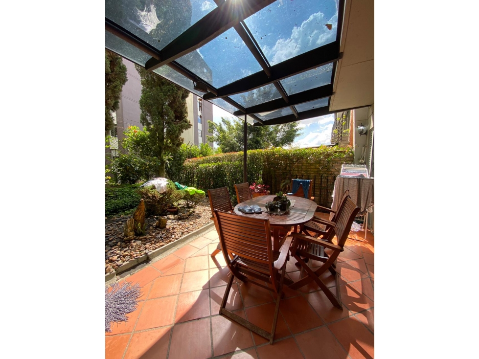 Hermosa Casa de 3 Niveles disponible para Venta Altos del Poblado — foto 6